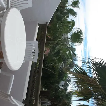 Vv Peces - Club De Mar Puerto Del Carmen Apartment *